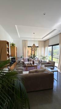 Casa moderna en venta en Pueblo Belgrano