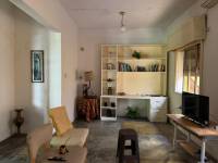 Casa y oficina sobre calle Roca casi Urquiza