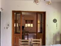 Casa y oficina sobre calle Roca casi Urquiza