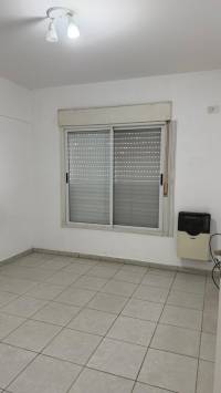 Departamento dos ambientes con cochera