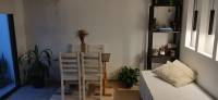 Departamento monoambiente con patio