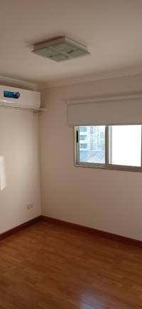 Departamento tres ambientes con cochera
