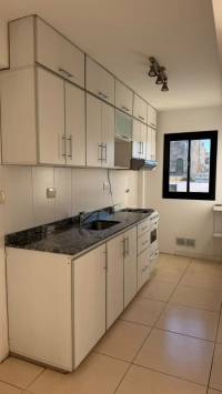 Departamento tres ambientes y cochera