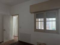 En pleno centro: cómoda casa con gran terreno y patio