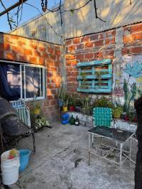 Propiedad versátil: Casa + local + patio