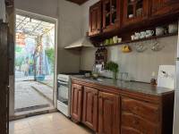 Propiedad versátil: Casa + local + patio