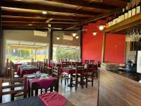 Local comercial y dos cabañas sobre amplio terreno, Pueblo Belgrano Nuevo