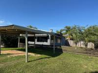 Local comercial y dos cabañas sobre amplio terreno, Pueblo Belgrano Nuevo