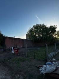 TERRENO  211 M2