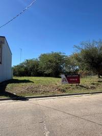 Terreno de 659 m2 calle Caseros 